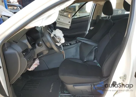 2025 Nissan Sentra S z USA, uszkodzony, nr VIN 3N1AB8BV3SY212019